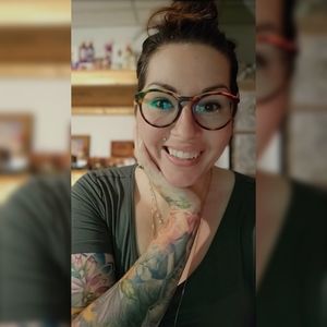 Meet your Posher, Vicky